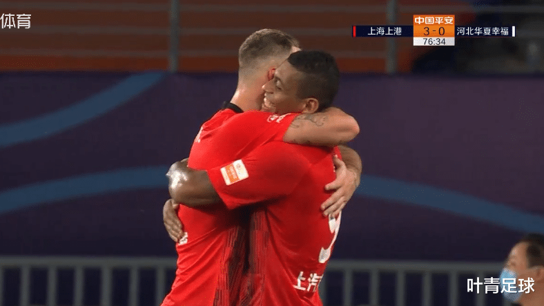 上海上港|4-0，上港王炸组合踢疯了！4200万锋霸2场4球，上演极限超车