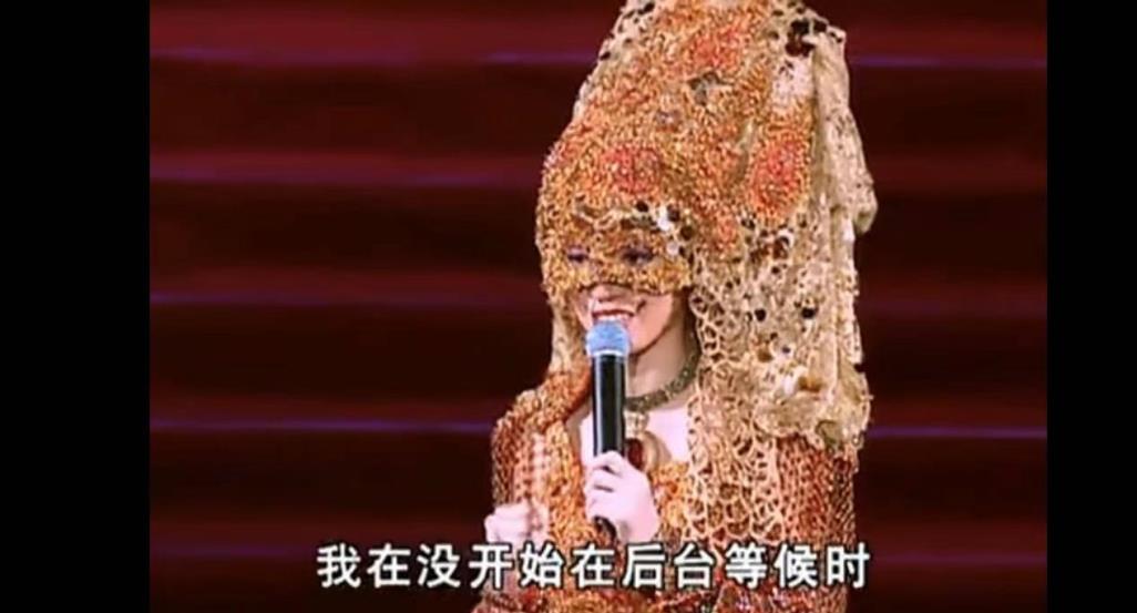 梅艳芳|17年前梅艳芳的最后一场告别演唱会，每次看我都哭成狗…