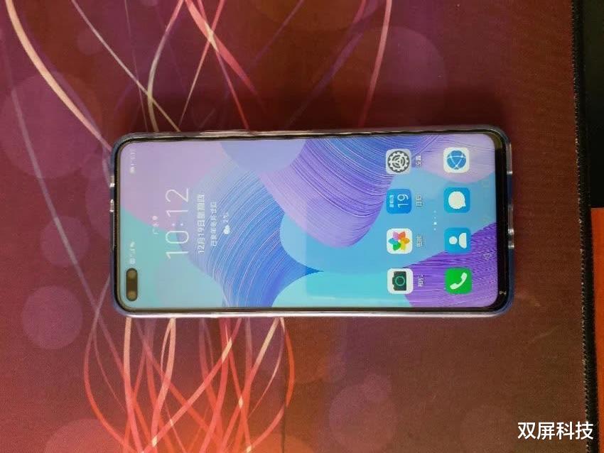 『iPhone SE』从3199跌至1819,麒麟990+8GB运存,还买什么iPhone SE?