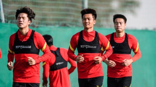 中超■6球3助攻!李铁倾力打造国足新锐中场,卓尔核心成中超顶尖全能手