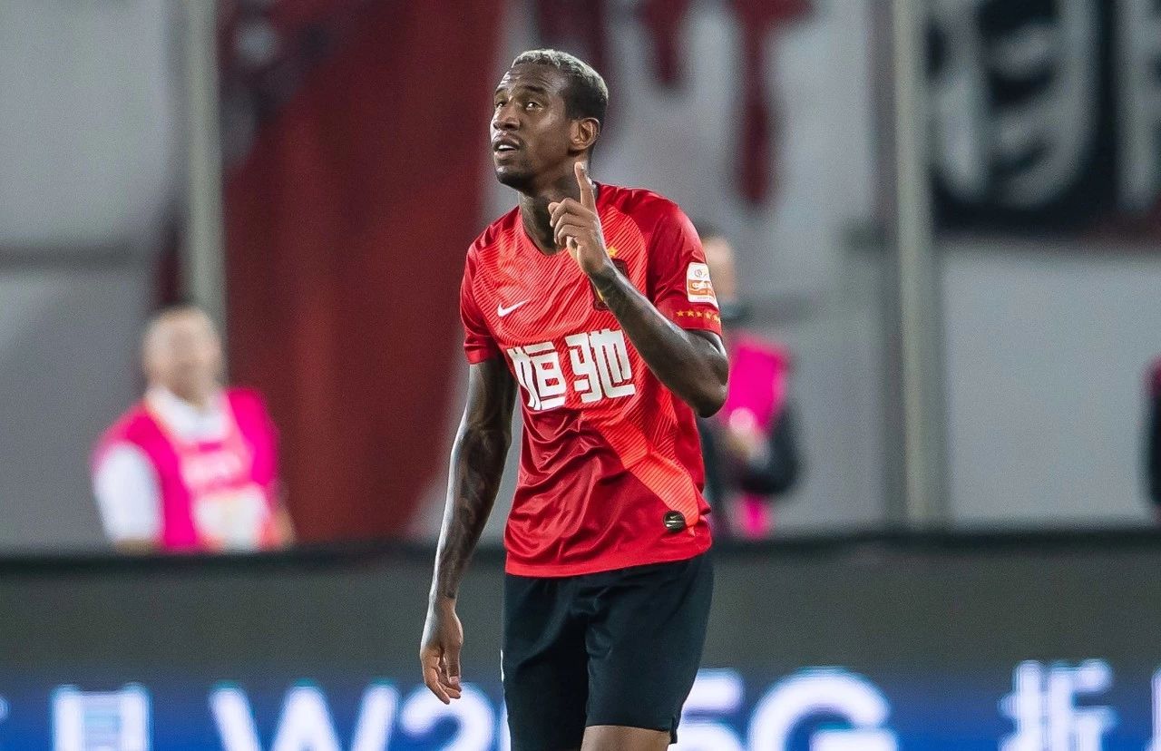 【国足】国足传来好消息,一大王牌将会压哨归来,归化成功的希望大增