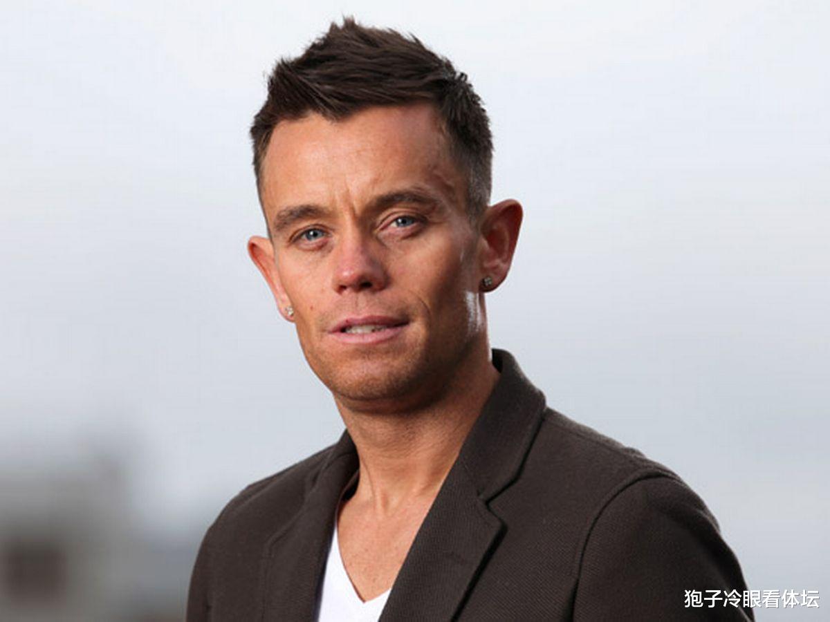 『亨德利』43岁英格兰国脚面若六旬老者 巨额财产变巨额债务 重度抑郁六度自杀