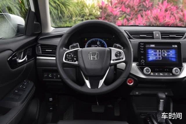 『思域』买不起思域就买它,车长近4米8油耗5L,10年难开坏,跌至8.48万