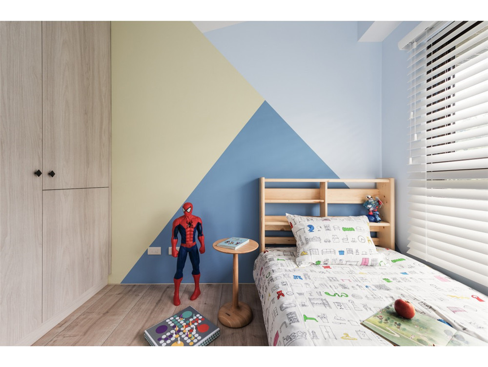 |晒我的北欧风婚房,花了20万,电视墙铺满大理石,邻居都说好漂亮