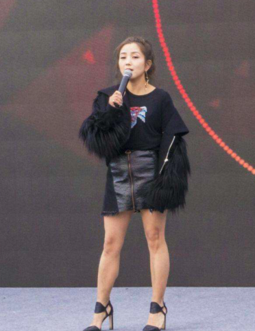 「何洁」何洁灿烂情史：6个男人无缝衔接，5年生3孩，一把好牌打的稀烂