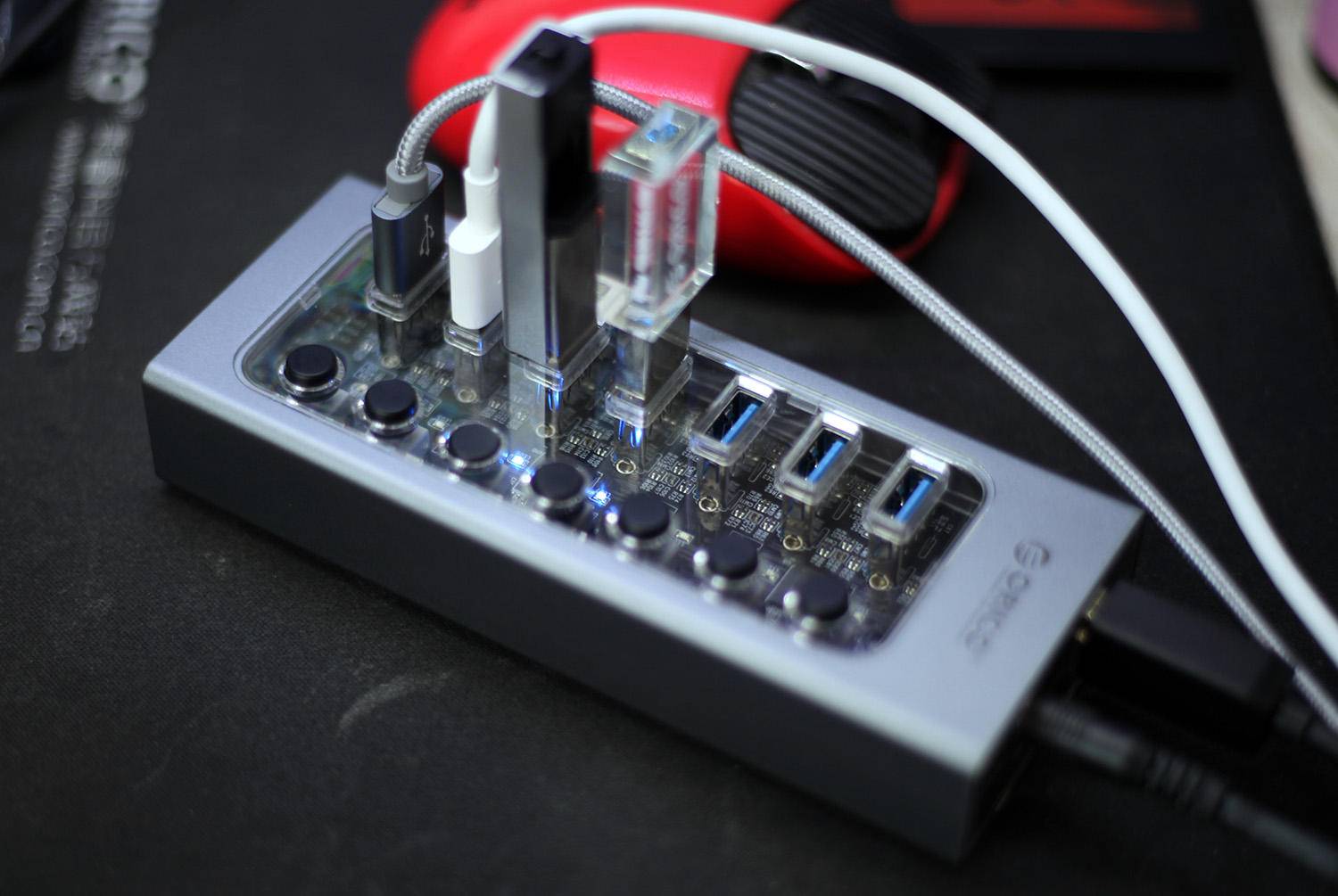 耳机|外设再多也不怕，ORICO 7口HUB测评