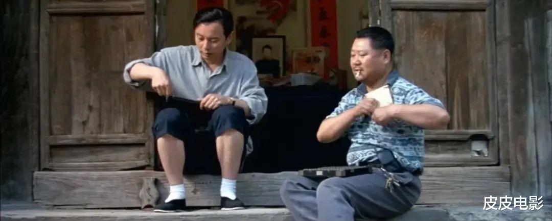 范伟|《我和我的家乡》票房正式破10亿,观众谈最多,是范伟顶级表演