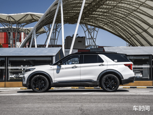 福特探险者|比Q7还霸气！车长5米，2.3T+10AT，不足31万果断放弃途昂