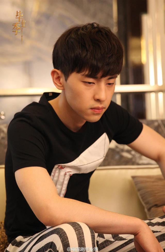 小三|邓伦的资源让人羡慕，5部大剧待播，和景甜这部有点甜