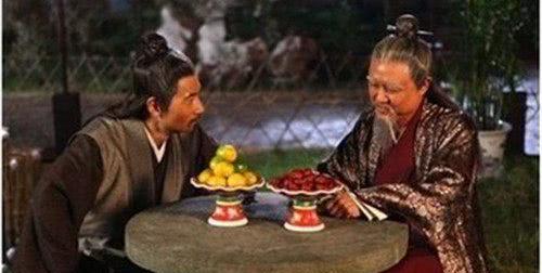 朱元璋@朱元璋问相士：算算你寿命有多长？相士：就到今天，朱元璋：斩！