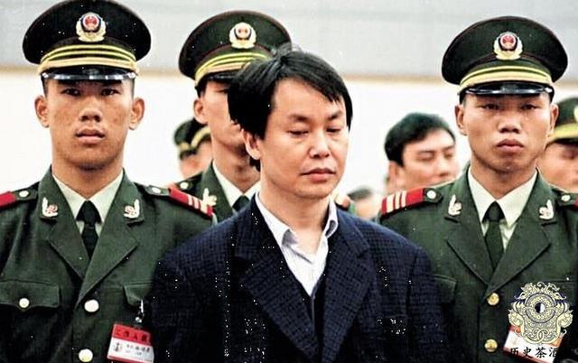 张子强■“世纪贼王”张子强老照片：出狱后很嚣张，图2是与其老婆的合影