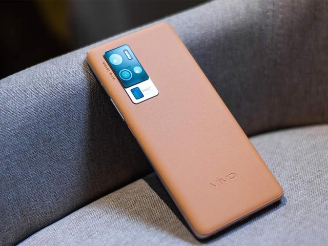 安卓|外媒曝光1加8T发布时间，120Hz+四摄，首发安卓11系统