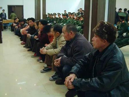 [安顺]5恶魔被枪决！盗抢60余名儿童论斤卖