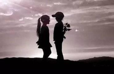 『十二星座』5月开始，相思成疾，痴情如故，与前任重新复合再续前缘的三星座