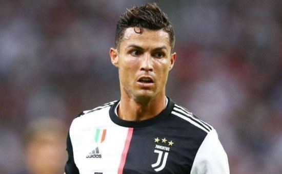 C罗■大巴黎第1高薪强挖C罗，尤文心慌却拒绝放人，全因C罗2大优势