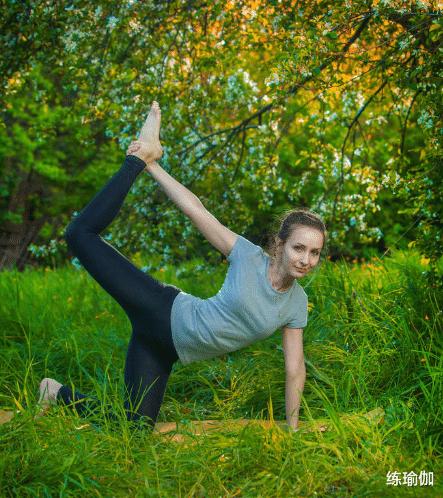 |初学者学习瑜伽的四大“问”,这里都可以解决,是你的升级指南