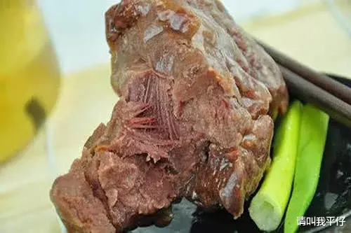 马肉@连狗肉都吃的中国人，为什么就不吃这种肉！网友：这种肉你敢吃？