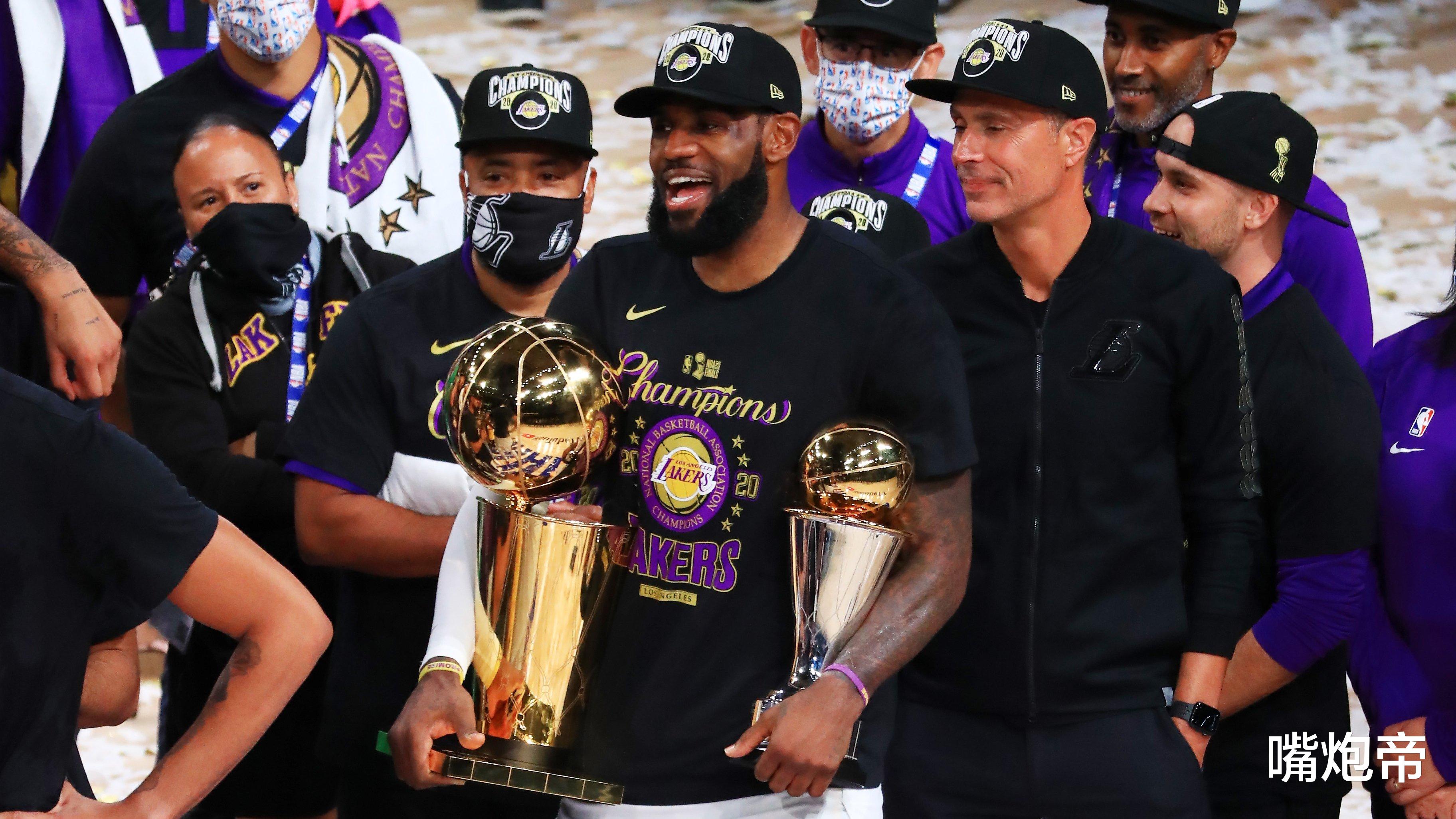 安东尼·戴维斯|詹皇夺冠后重大决策，首次做让位表态，浓眉这不续约真对不起大哥