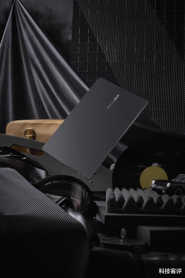 联想■7nm性能和颜值不可兼得？搭载锐龙7的华硕灵锐14，11日开启预售