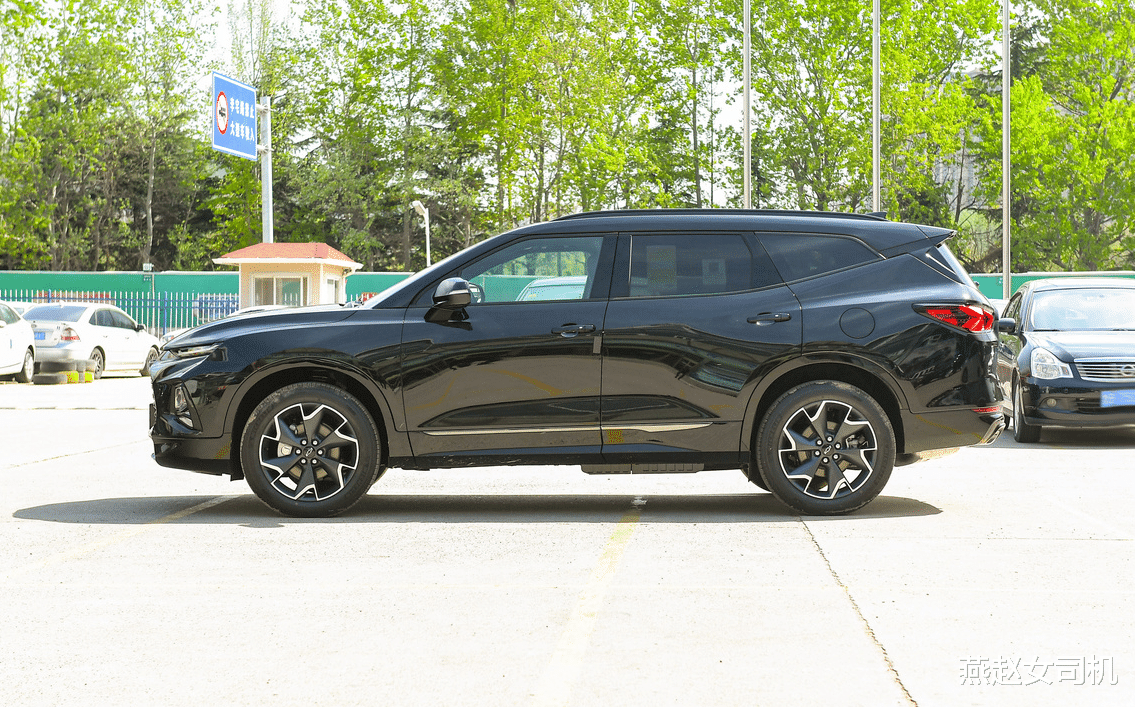 雪佛兰|美系又一“降价王”，比汉兰达大一圈，标配主动降噪，跌至17万