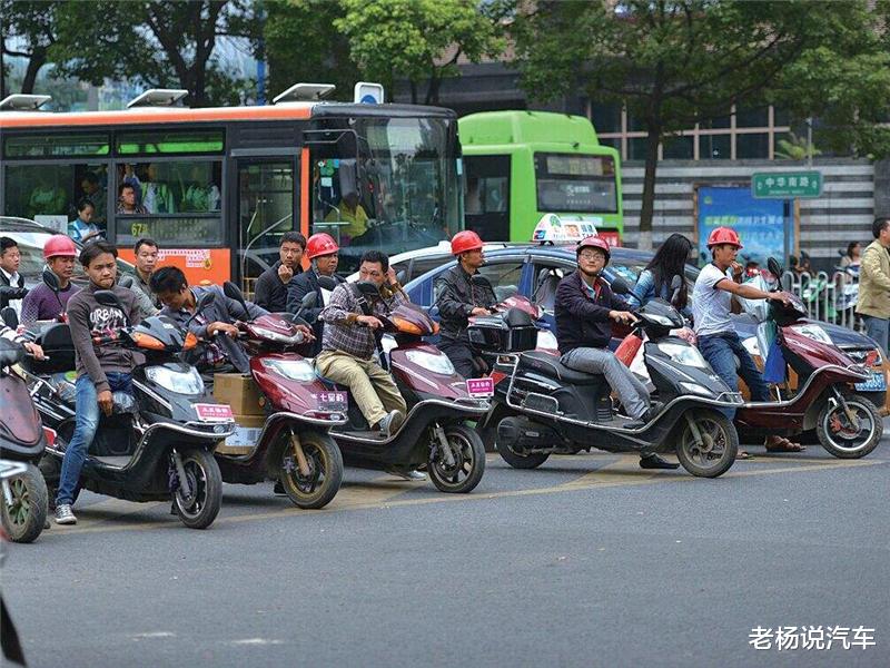 电动车|电动车又迎新规，时速超过15公里罚款20，车主：没有时速表咋办？