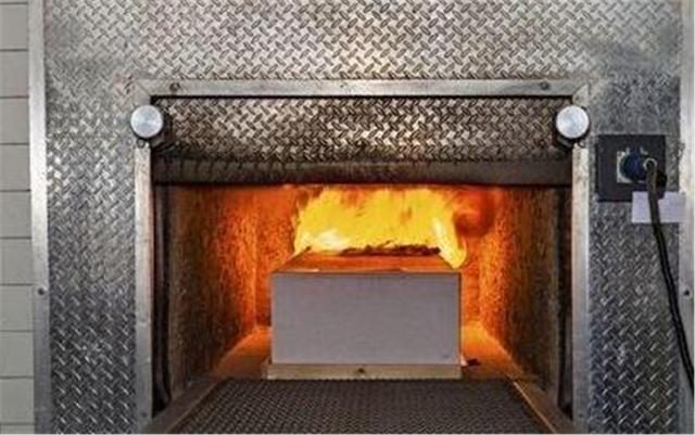 晓君侃史|火葬场工作人员透露，有一种尸体谁也不敢烧，就算家属请求也不行