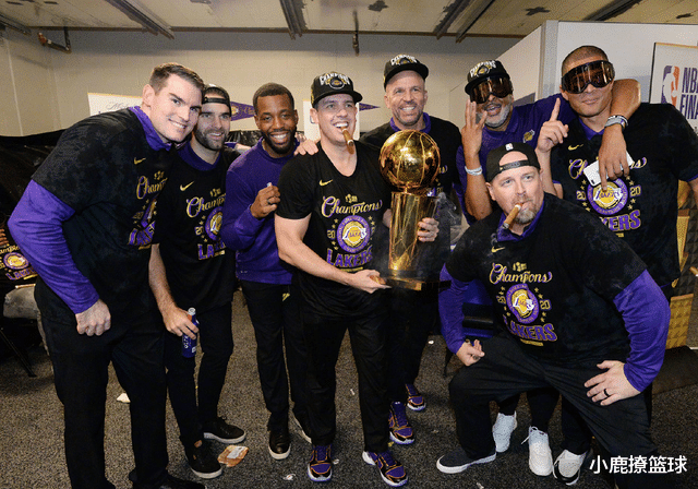 湖人队|湖人离队第一人浮现!夺冠功臣转正无望,或选择加盟锡安的青年军