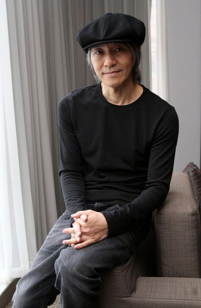 周星驰▲一代传奇周星驰，从跑龙套到大导演，辛酸的人生铸造成功