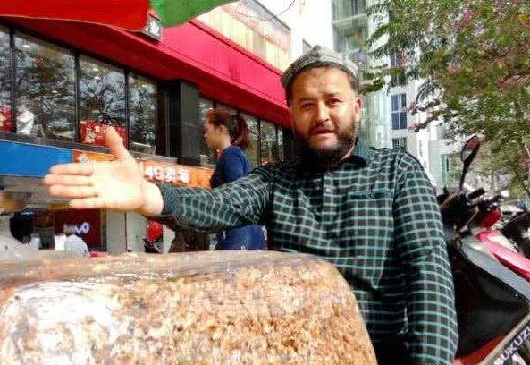 切糕|新疆人不解:我们切糕都明码标价4元一两了,为什么还没有人买?