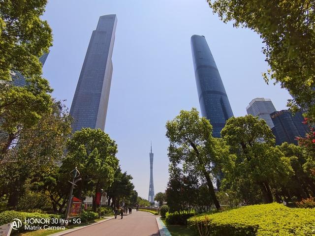 荣耀|谁才是2020最香的手机？内行都在看这些