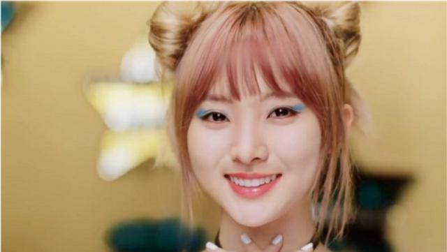 硬糖少女303|“硬糖少女303”彩妆大片，全员被“怼脸”拍摄？刘些宁“一骑绝尘”！