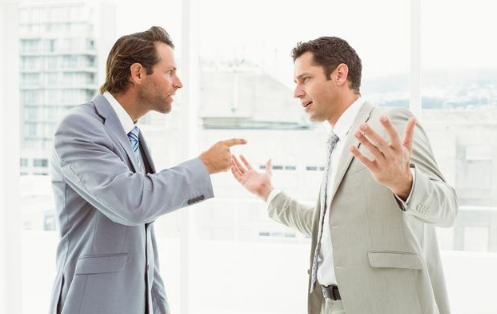 ：职场中，永远不要去跟你的上司作对，除非你已经想好了要离开！