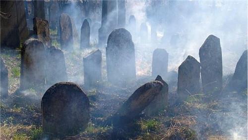 |“鬼打墙”的原理究竟是什么？最好的解释是英国数学家的一幅画