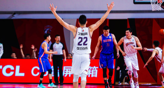 上海男篮|2亿啊!CBA第一身价诞生!一人顶半支豪门!他比易建联都大牌