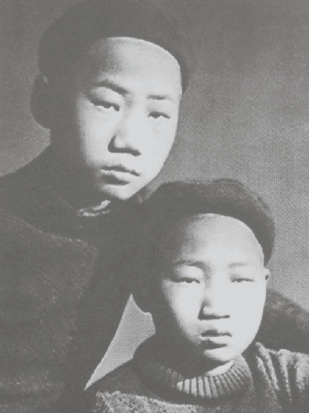 毛岸英|毛主席次子毛岸青，4岁离父，7岁丧母，儿子为中国最年轻的少将