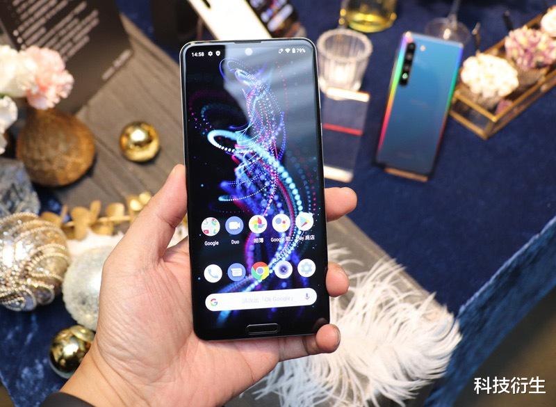 百度网盘|夏普新机要逆袭？240Hz刷新率+安卓11+5G，独特设计风格