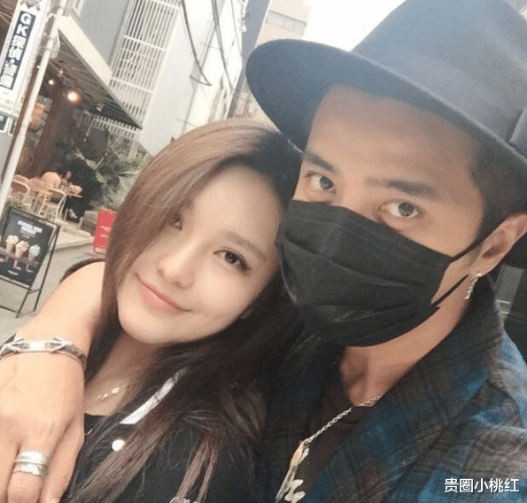 【罗志祥】520罗志祥更博艾特周扬青，晒13张亲密合照高调表白，发文时间成最大亮点