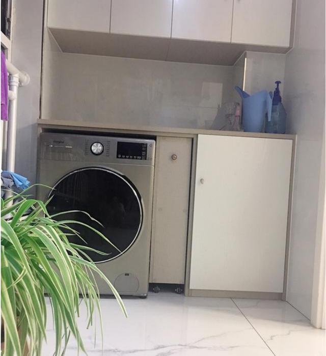 『』他家不做吊顶，不装背景墙，全屋简约装修，省下不少钱，还漂亮