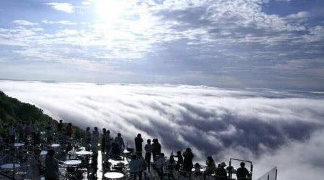 旅行：为什么中国人的旅游都普遍较累，看看国外的旅行方式，你就明白了