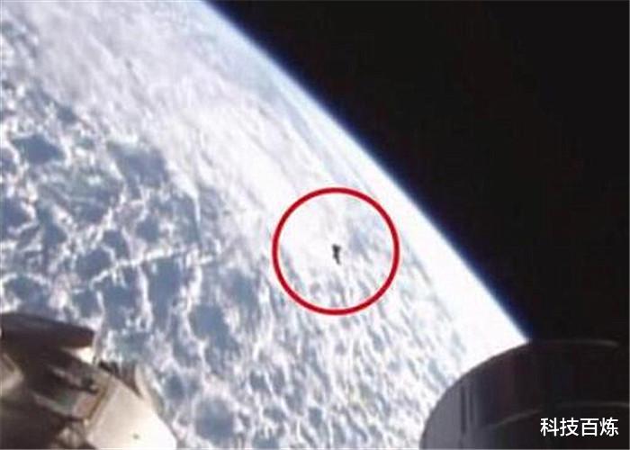 「卫星」一颗追随地球13000年的卫星,难道是外星人“监视”我们的?