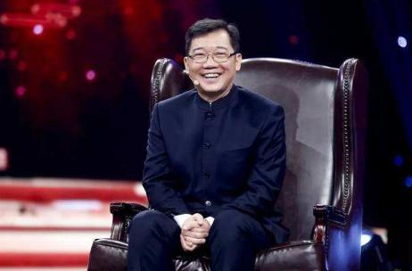 黄家驹|把“黄家驹”读成黄家狗,他自以为是的幽默,亲手毁掉自己的前程