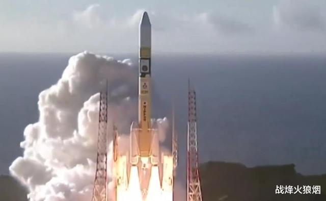 火星探测器|6点58分，今年首个火星探测器成功发射升空，预计将于明年初抵达