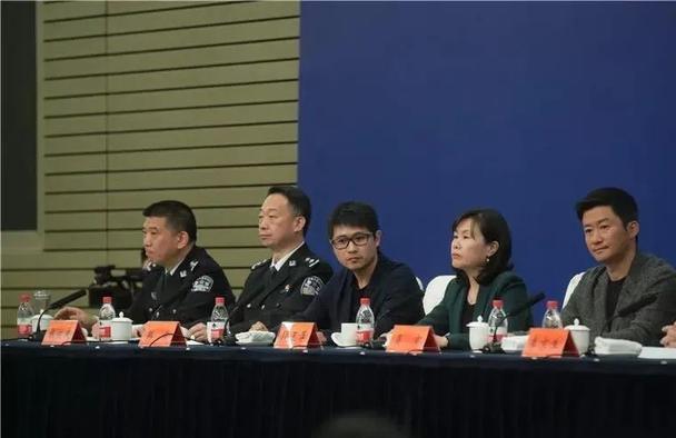 盗版|损失约8亿！判了！涉及吴京、黄渤、沈腾、韩寒