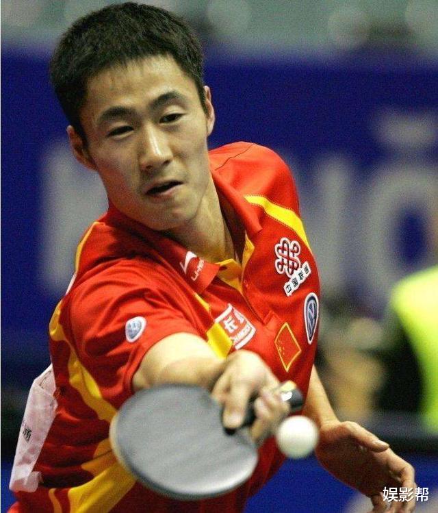 赵薇|明明刚跟王励勤拍完婚纱照，赵薇为何转身就嫁给了富商黄有龙？