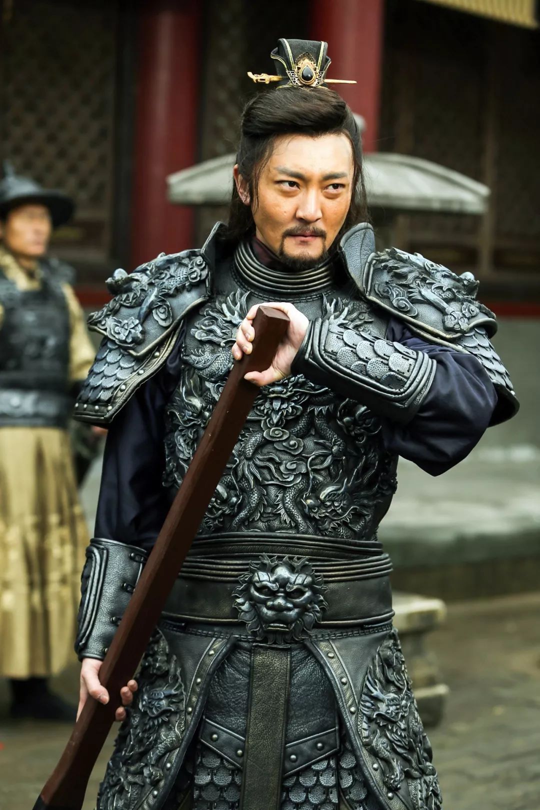 周一围|导演拍戏拍到一半跑路,主演无奈自导自演,不料最后竟获赞无数!