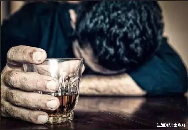 肝脏|中国最强的解酒药不是牛奶？每个家庭都有，吃一点1000杯倒随便喝白酒