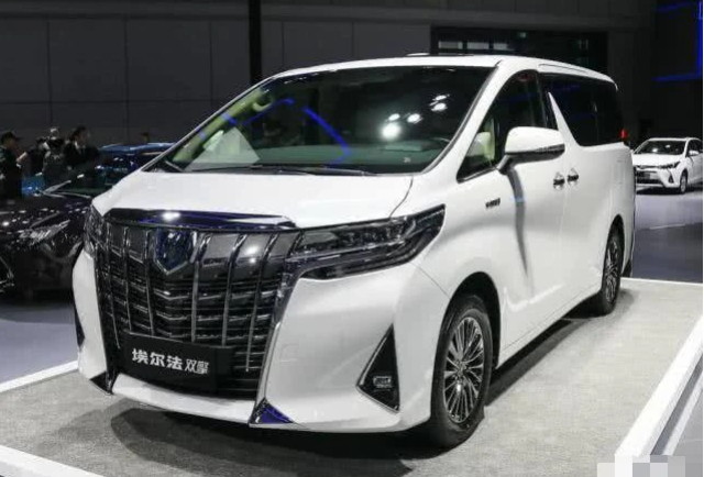 「宝马」开奔驰宝马不算啥，能买得起这3款车，才是真土豪