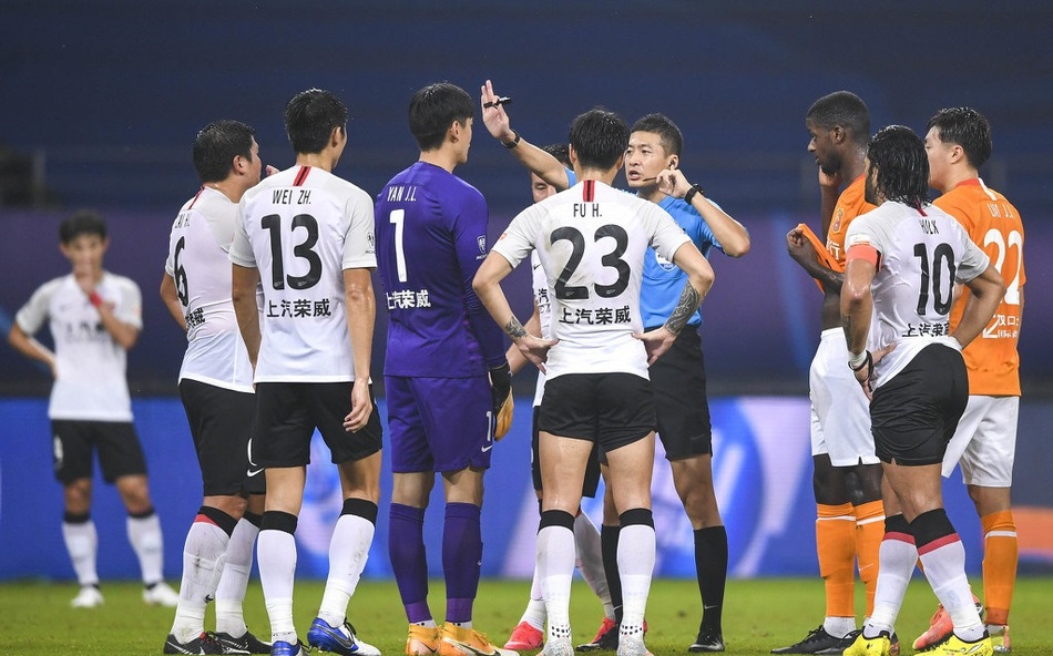 上海上港|上港球员赛后评分:新援进球7.1分,阿瑙7.7分,此人全场最佳!