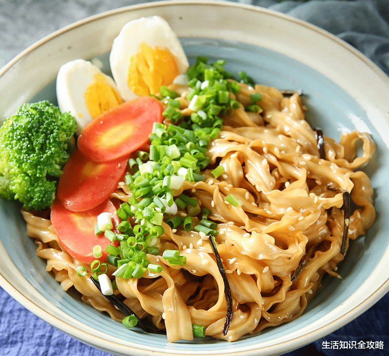 土豆|泡面界的“劳斯莱斯”诞生，比康师傅好吃百倍，康师傅也开始慌了