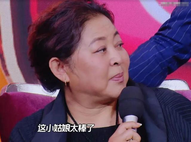 倪萍|倪萍，62岁减肥成功，瞬间年轻十岁，分享减肥方法，仅有一个字